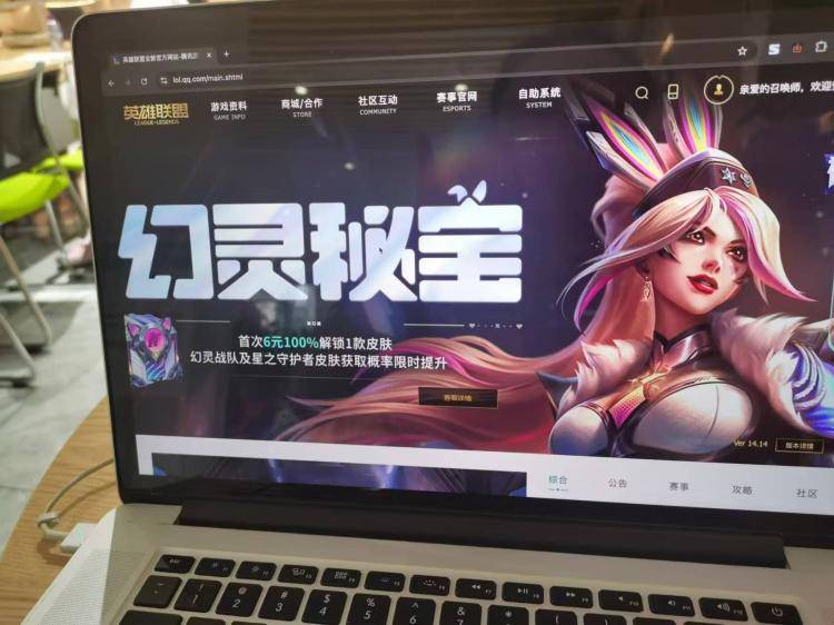 手工羽毛扇网站如何凭借传统工艺传承扩大流量？同行都是怎么做的？